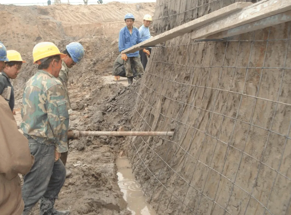 巴彦淖尔常见基坑支护开挖事故的原因分析与处理方法